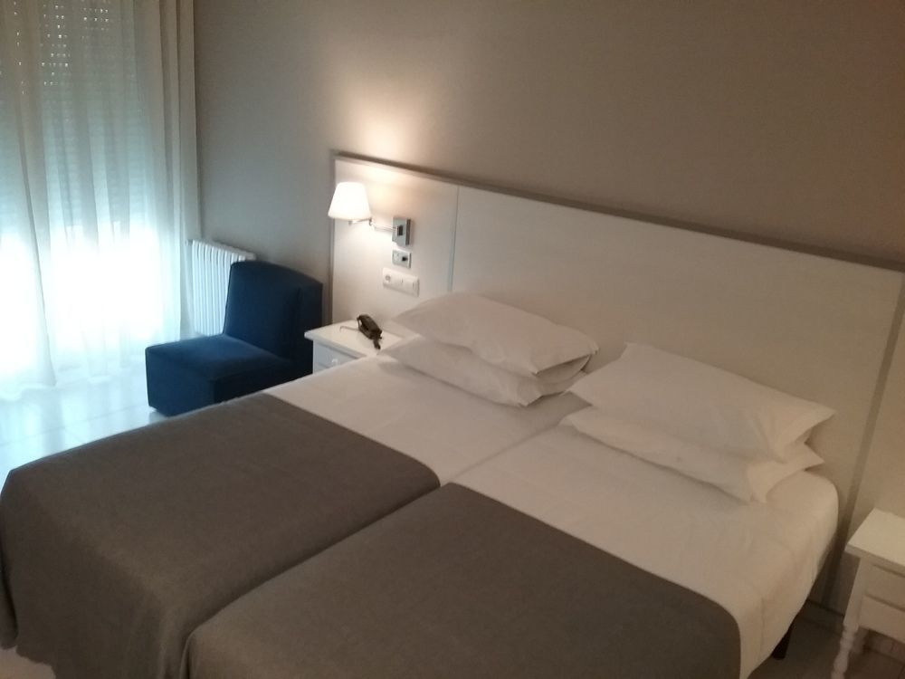 Hotel Ancora Granxa  Buitenkant foto